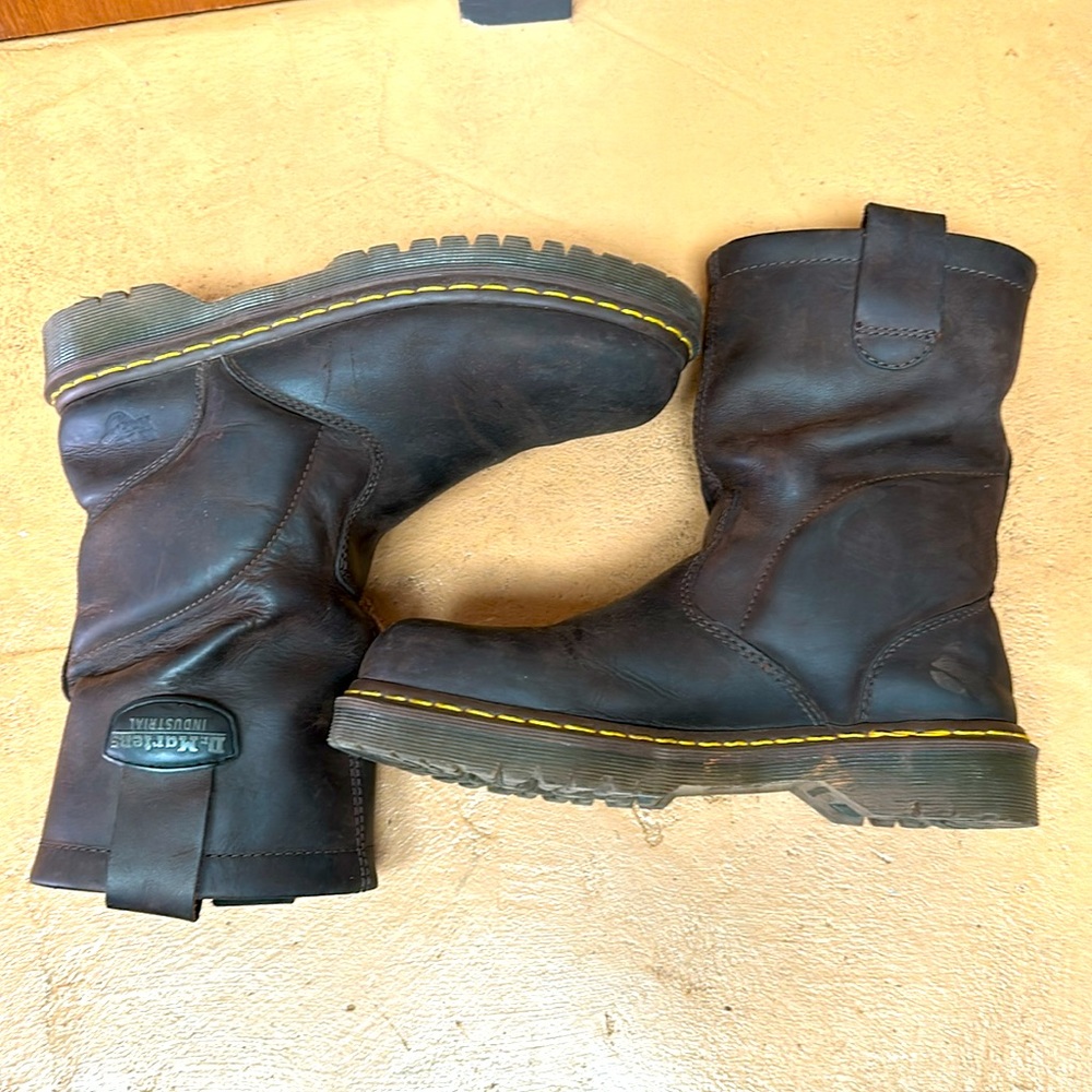 Dr. Martens Mens Industrial Wellington Browqn Leather Boot US Sz 8 M 10296 - Picture 6 of 9